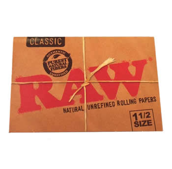 RAW-Classic-one-and-one-half-size-rolling-papers